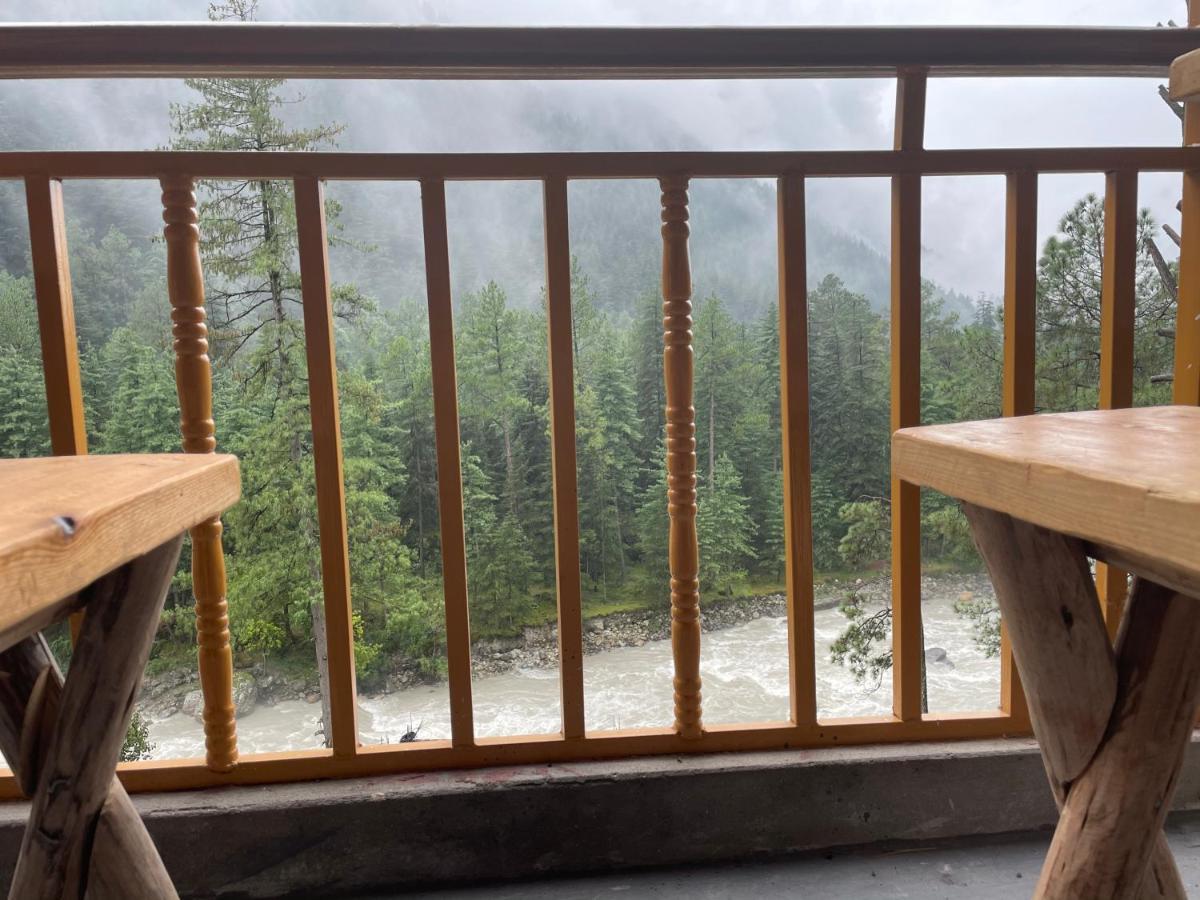 Highland Spirit Hotell Kasol Eksteriør bilde